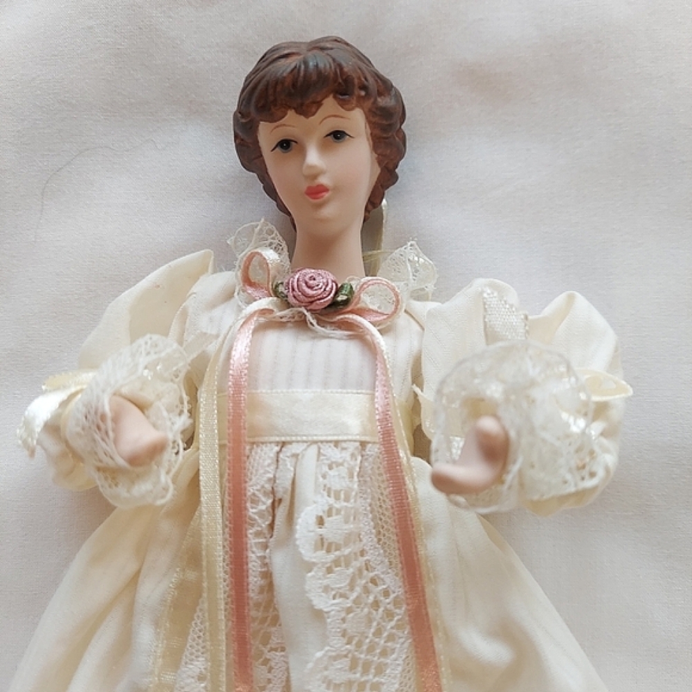 Vintage Victorian Lady Doll-Ornament Porcelain Head & Hands NWT Beige/Mauve Rose - Picture 2 of 12